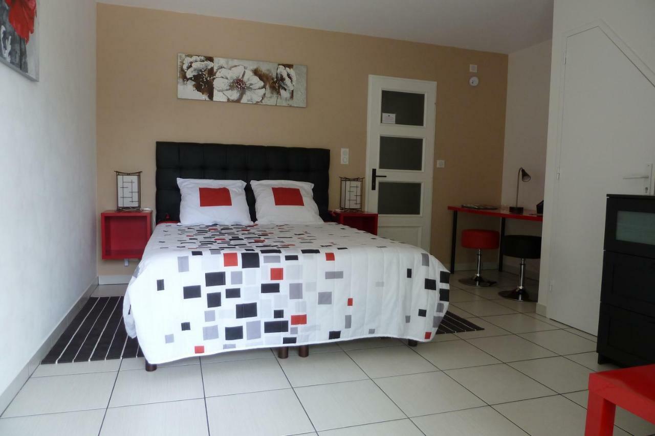 En Rouge Et Noir Bed & Breakfast Monbazillac Eksteriør bilde